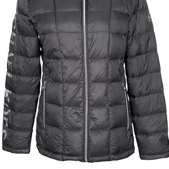 Michael Kors Packable Down Puffer Jacket Women’s Size M Big Logo Spell Out Black - Picture 4 of 10